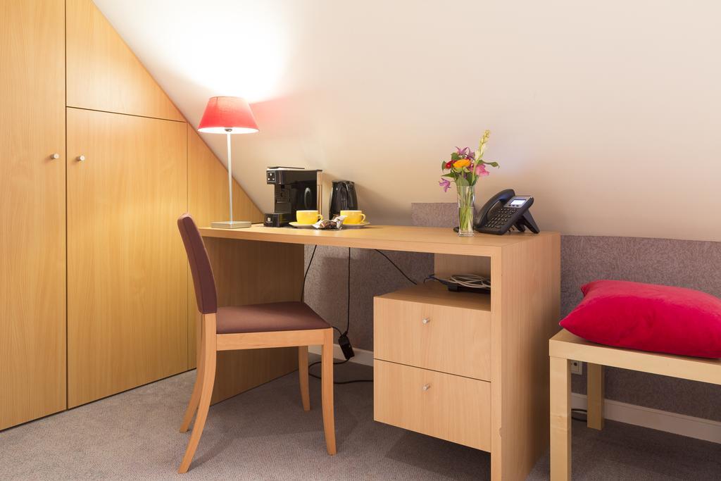 Sense Suites Ден Бош Екстериор снимка